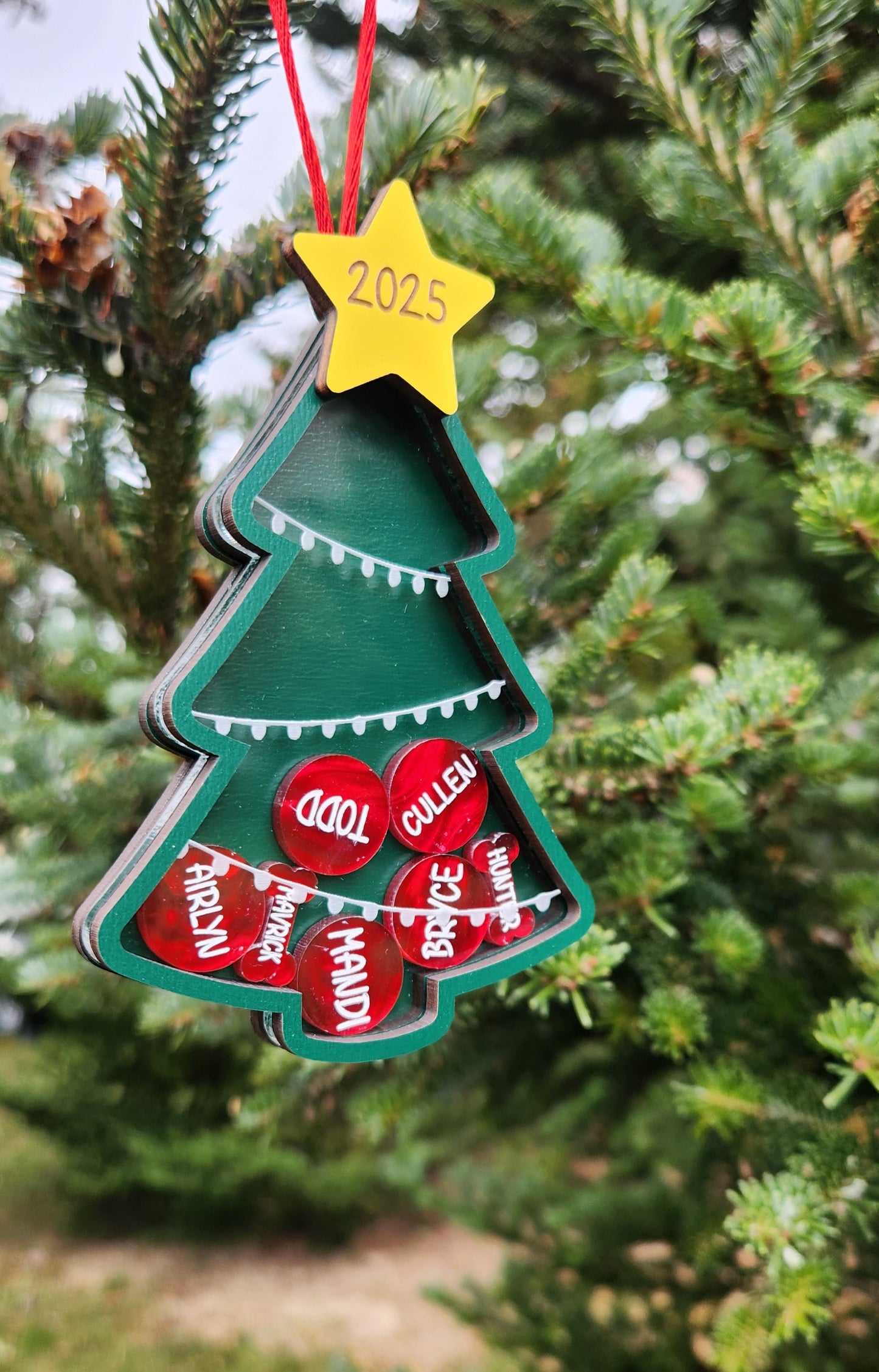 CHRISTMAS TREE SHAKER